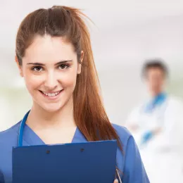 Ramsay Santé à vos côtés pour financer votre dernière année d’études paramédicales.